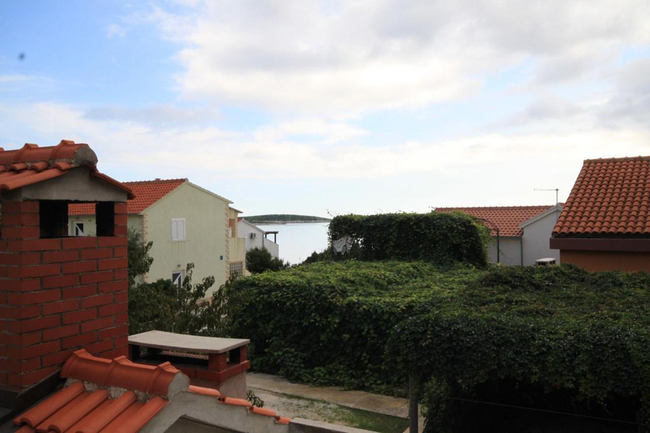Apartments By The Sea Milna, Vis - 8896 エクステリア 写真