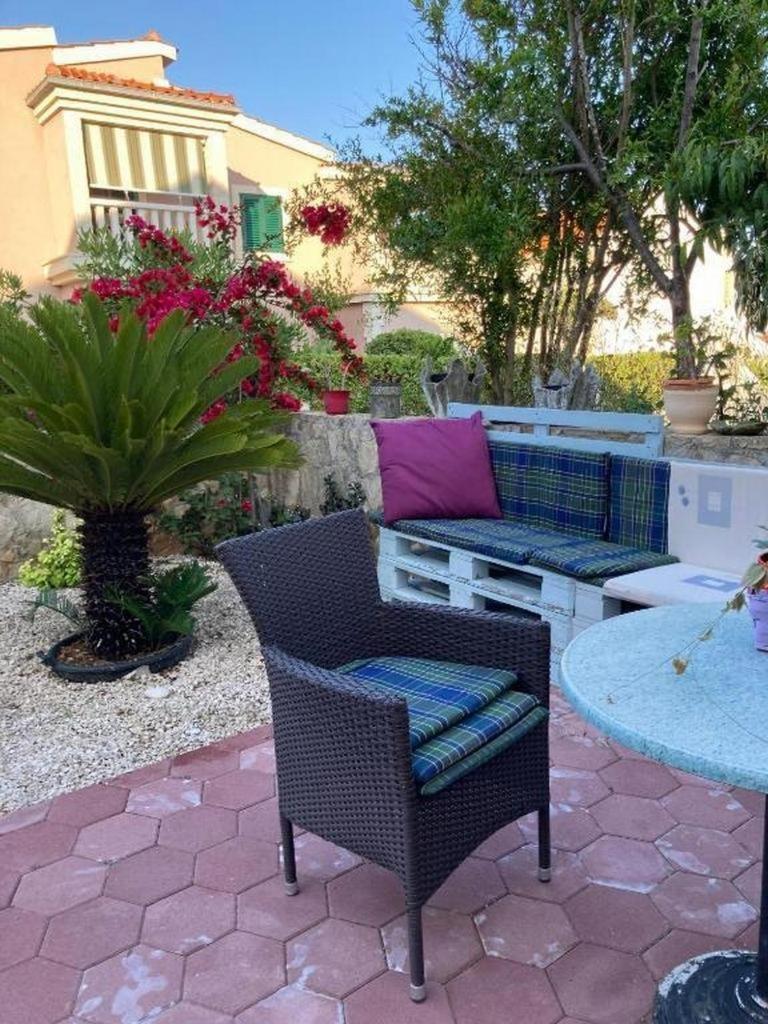 Apartments By The Sea Milna, Vis - 8896 エクステリア 写真
